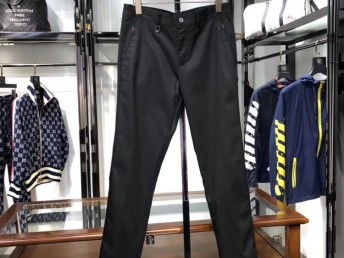 圖 高檔奢偧大牌男裝工廠貨源批發(fā)代理 北京服裝 鞋帽 箱包